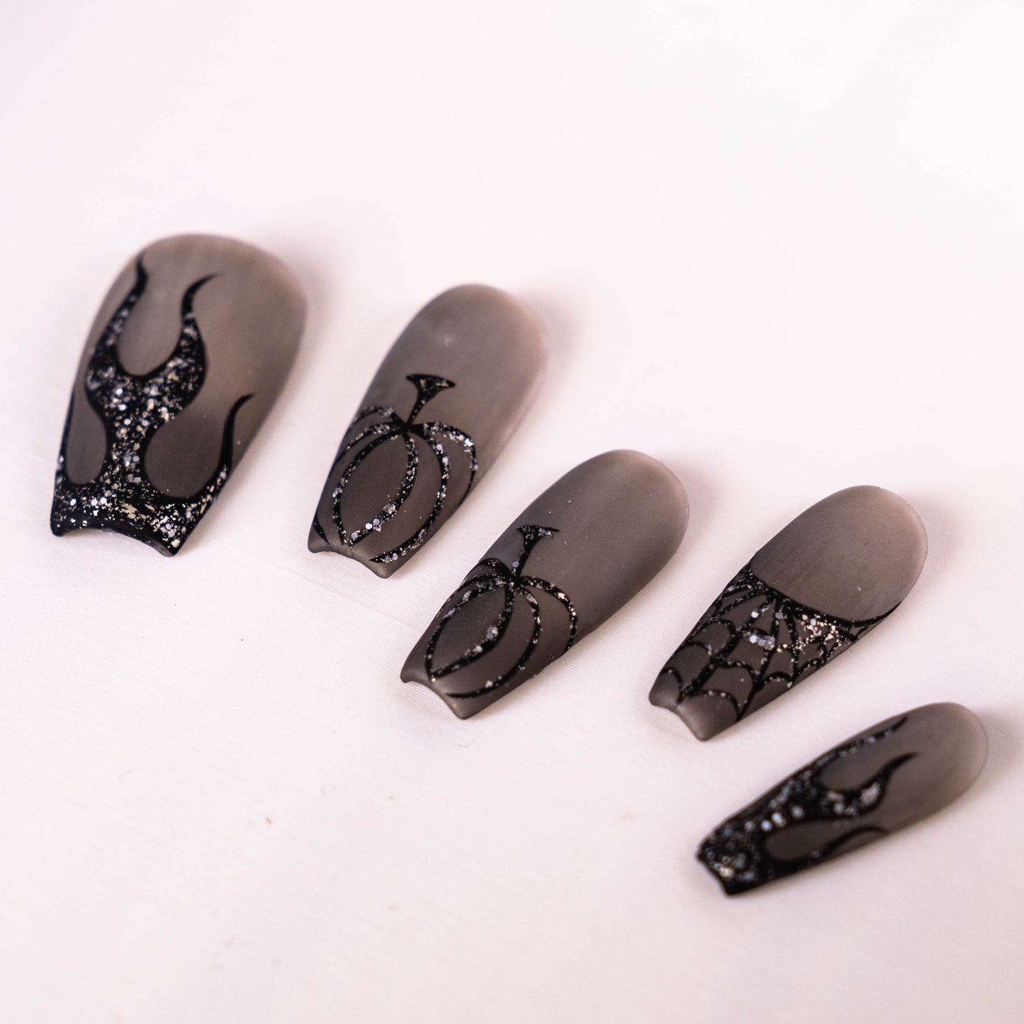 Gothic Pumpkin Glimmer Press On Nail