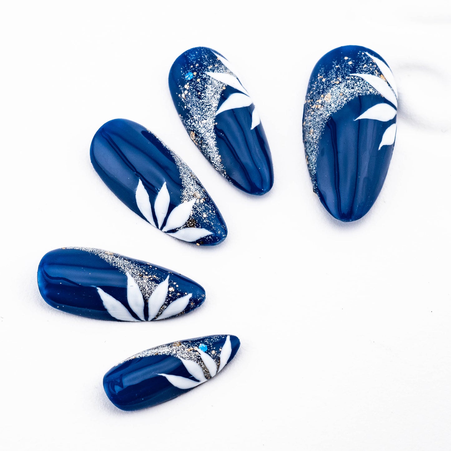 Midnight Sapphire Foliage Glitter Press On Nail