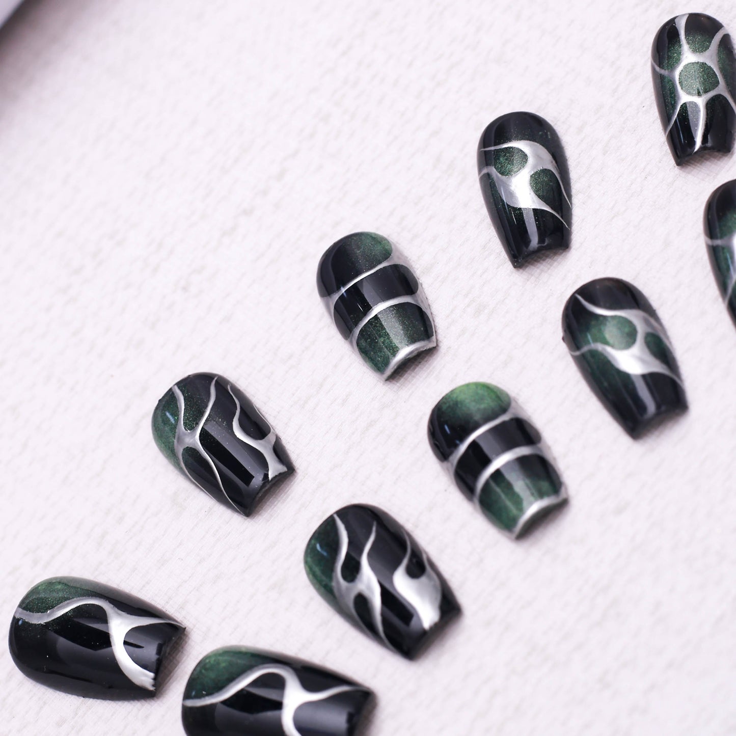 Emerald Flame Press On Nail