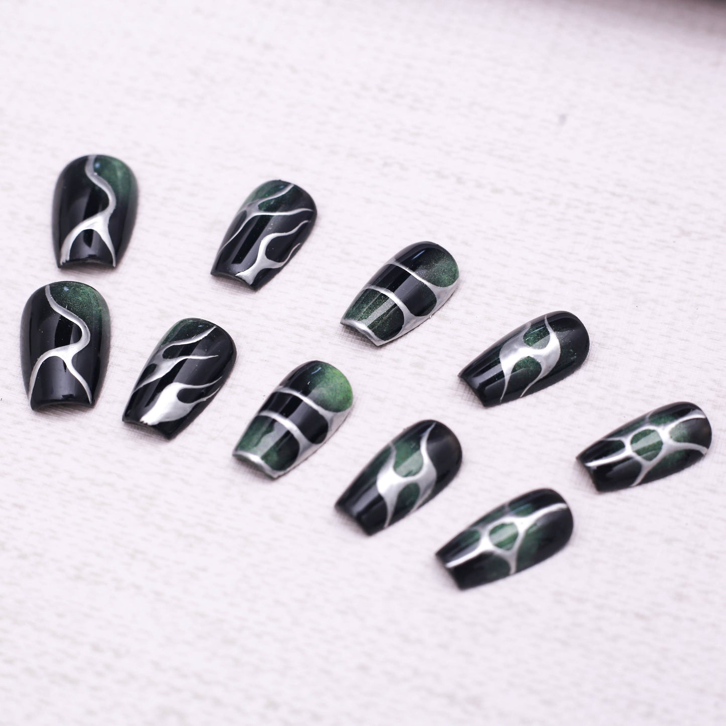 Emerald Flame Press On Nail