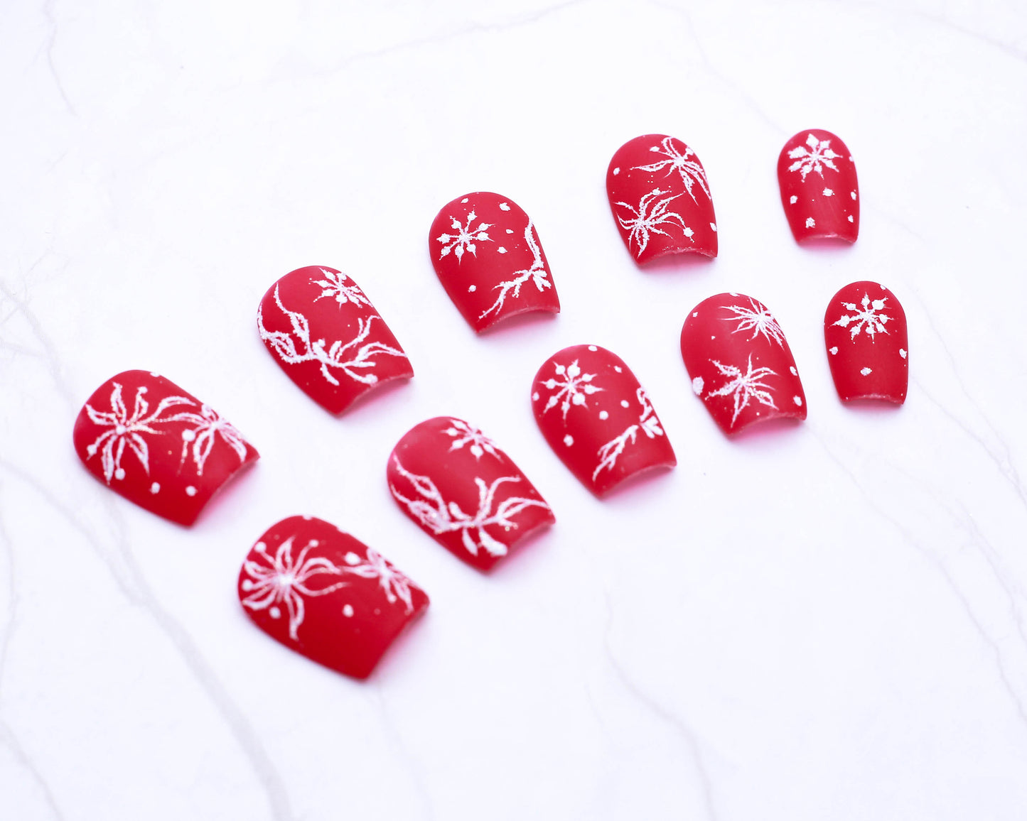 Holiday Sparkle Press On Nail