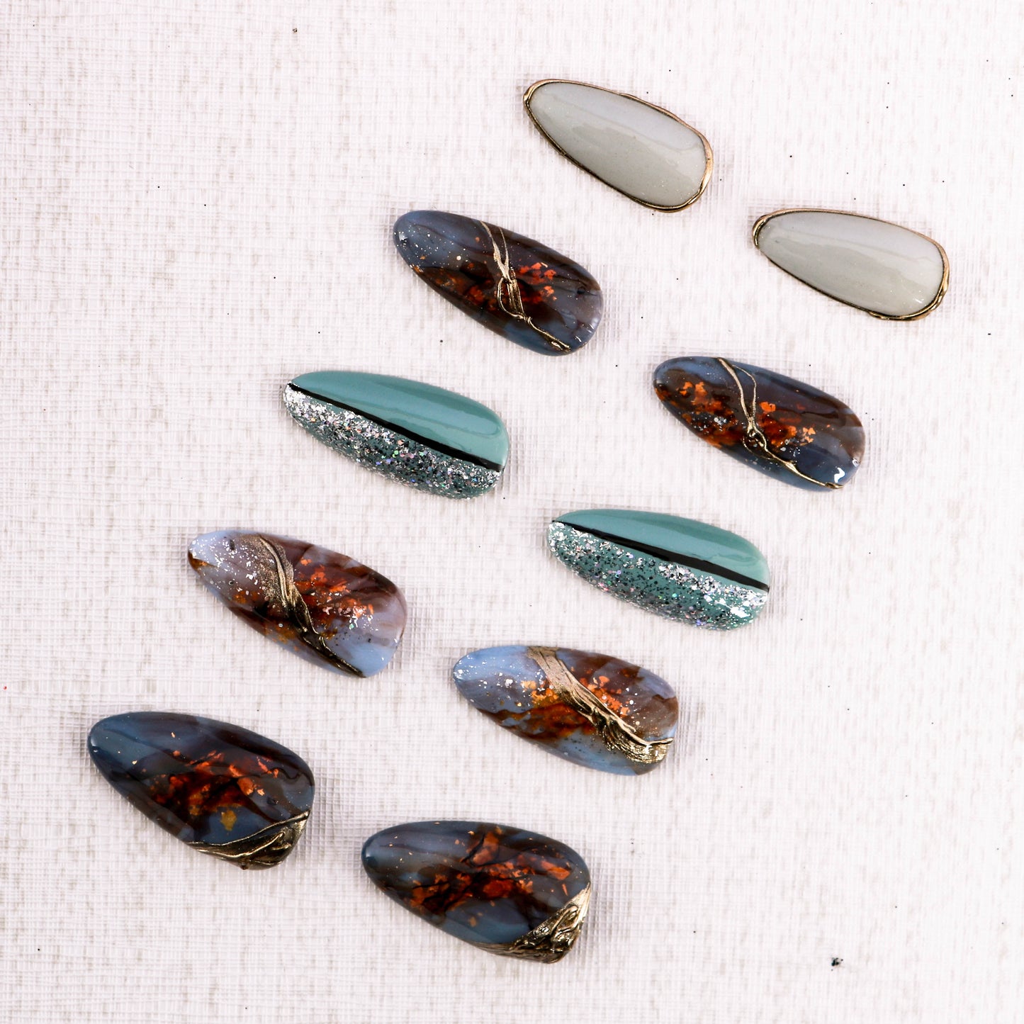 Earthen Grace Press On Nails