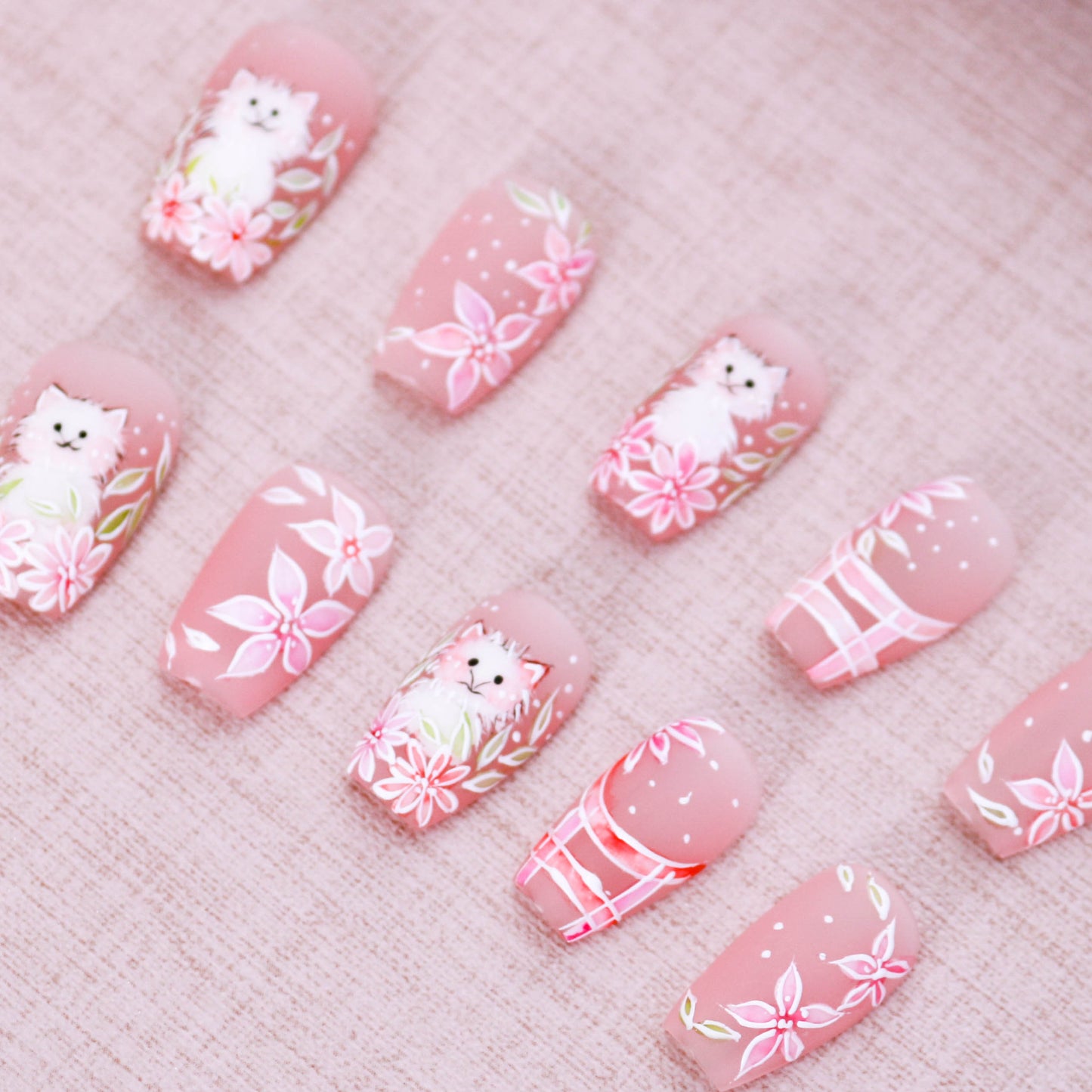 Kitty Bloom Press on Nail