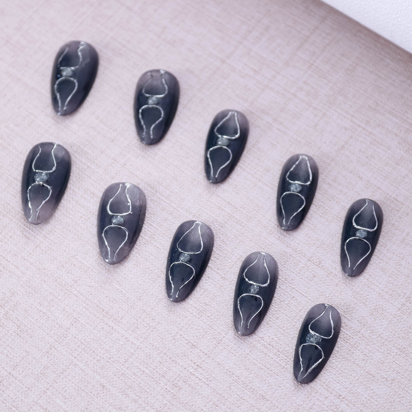 Lunar Gleam Luxe Chrome Press On Nail