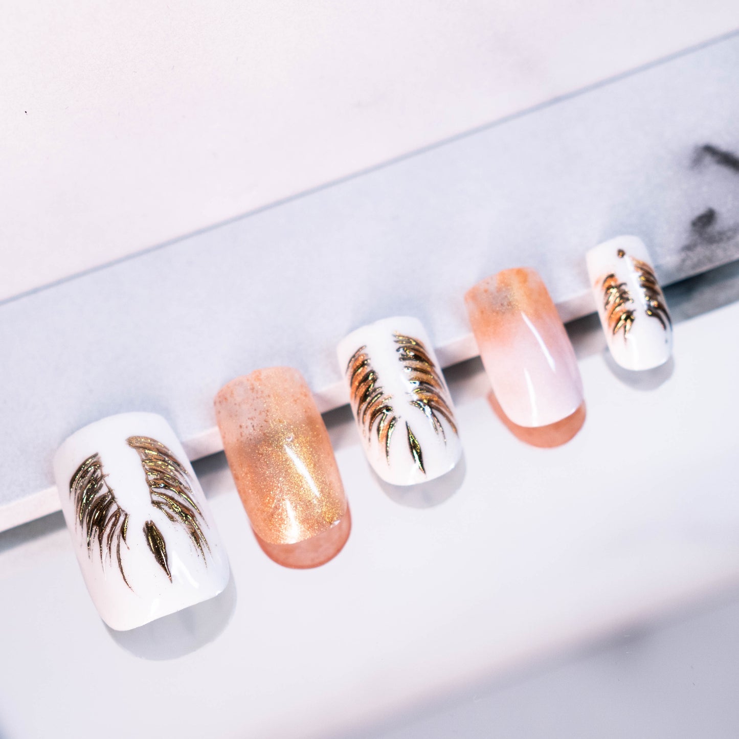 Golden Feathers Elegance Press On Nail