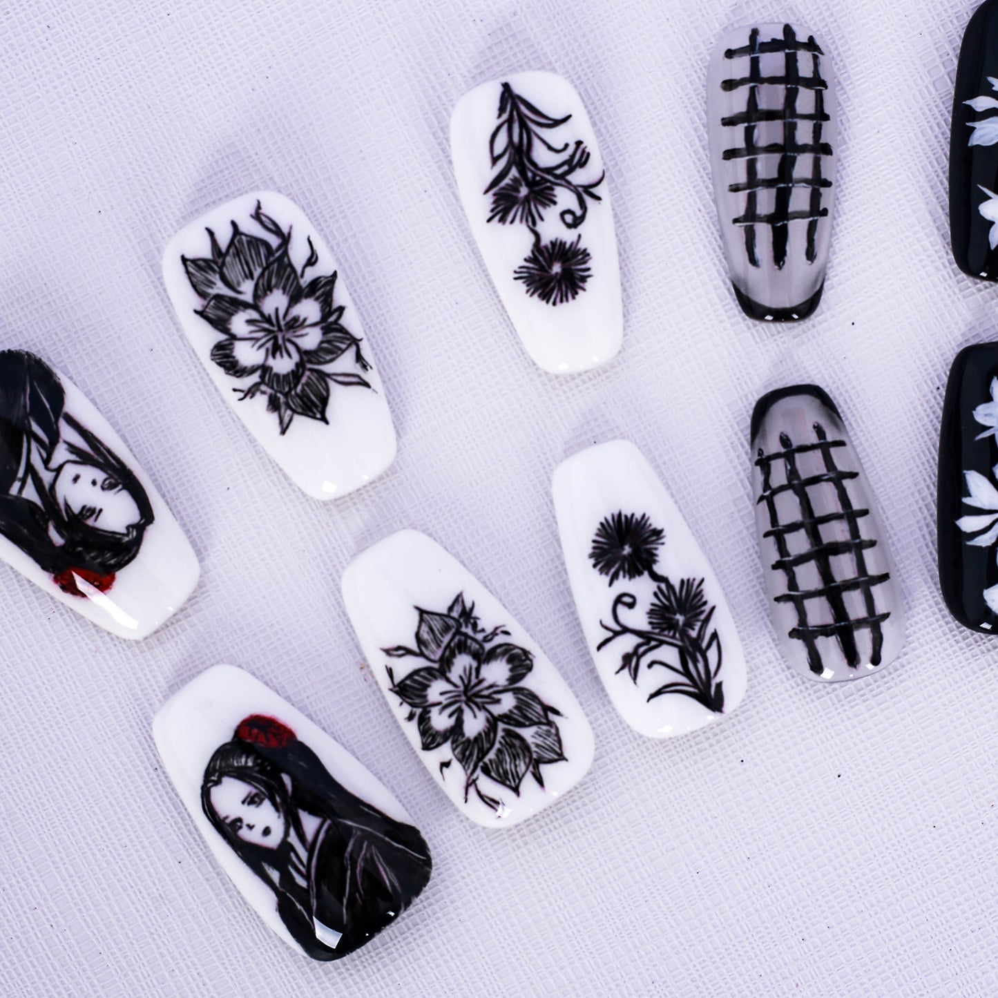 Geisha Noir Press On Nail