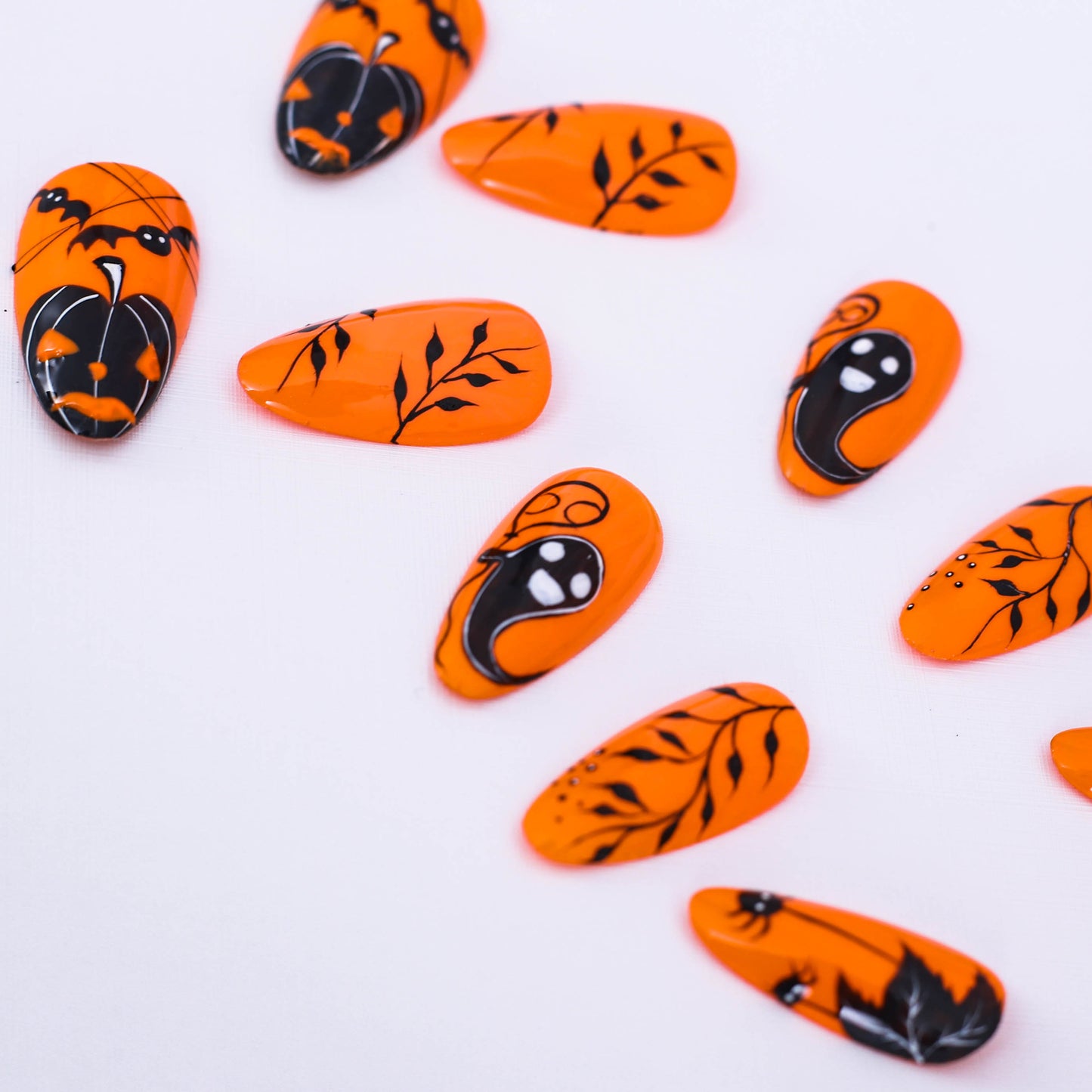 Spooky Glow Press On Nail