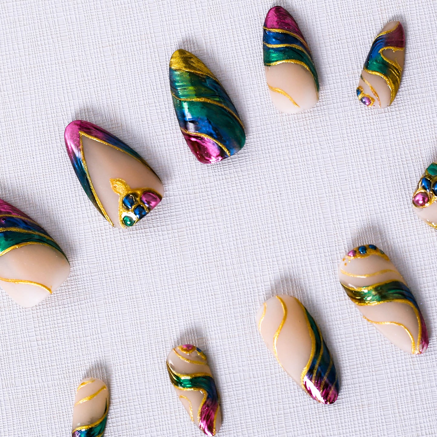 Opulent Swirl Press On Nail