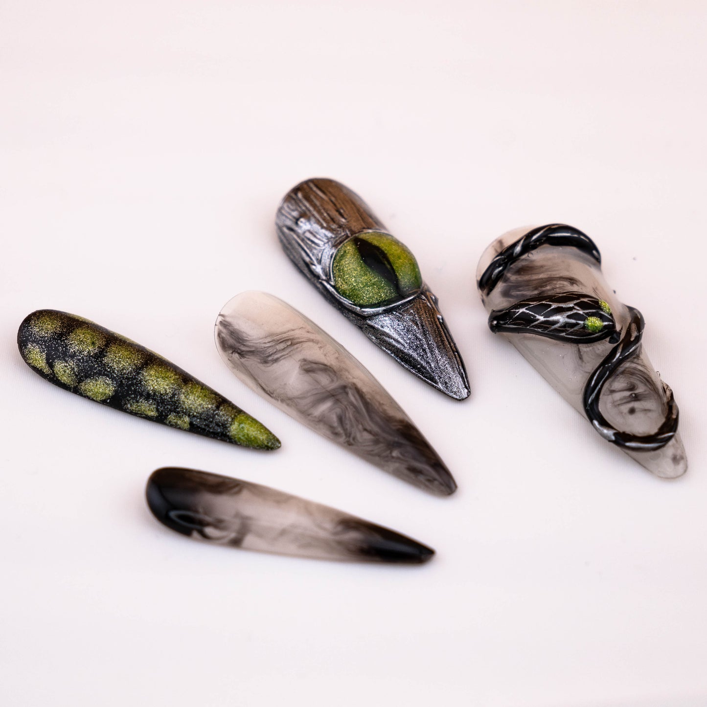Green Cyberpunk Snake Deviled Eyes Glitter Press on Nail