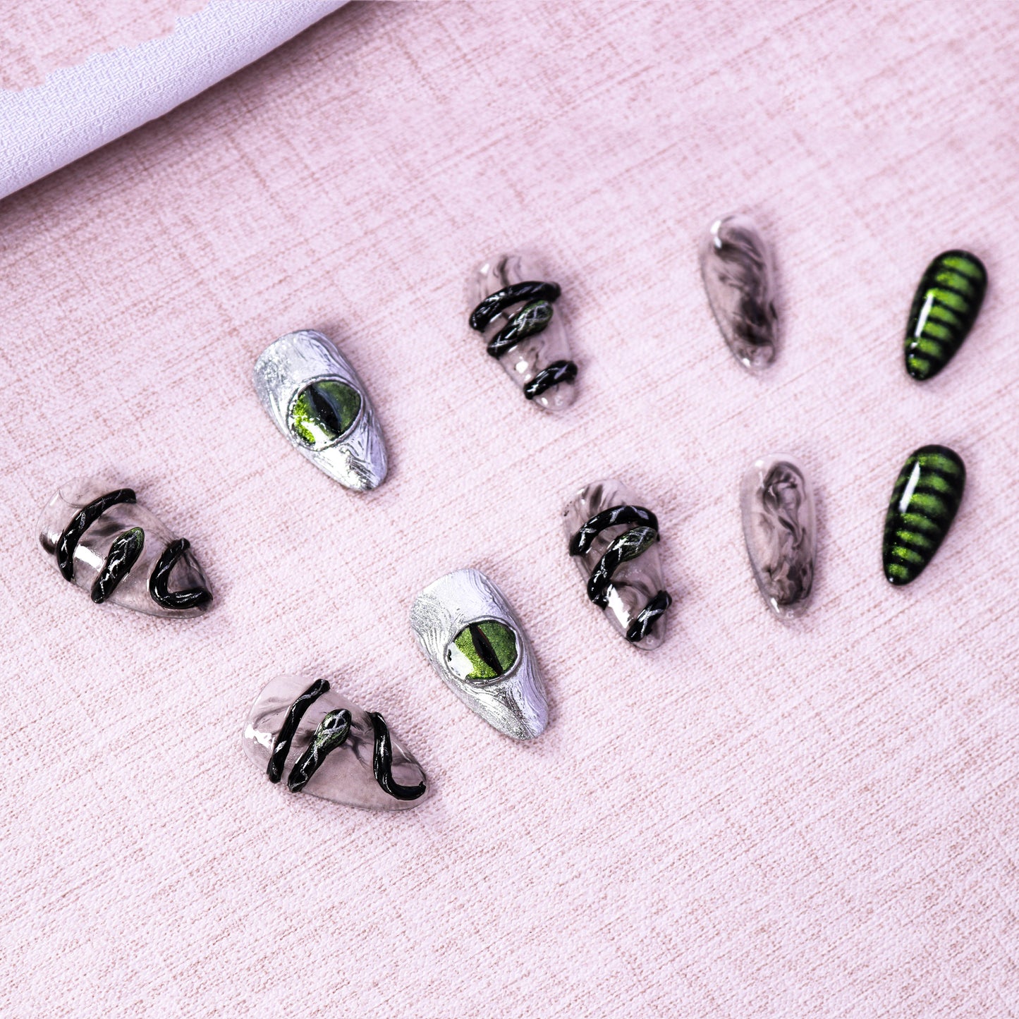 Green Cyberpunk Snake Deviled Eyes Glitter Press on Nail